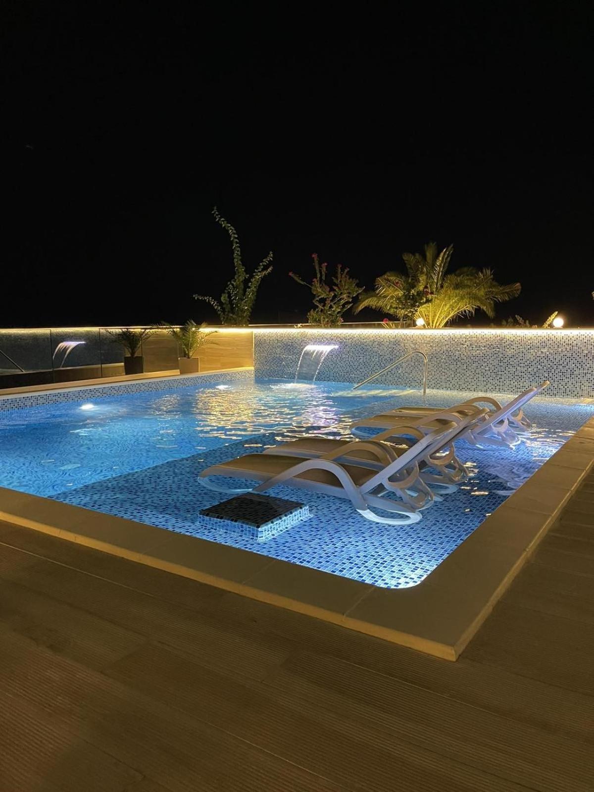 Apartments D'Hermes Ulcinj Ngoại thất bức ảnh