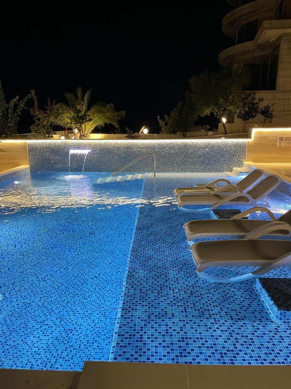 Apartments D'Hermes Ulcinj Ngoại thất bức ảnh
